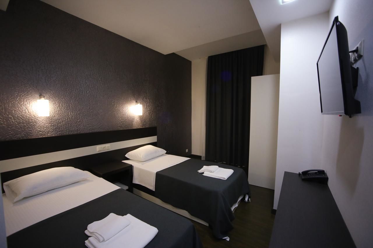 Отель West Tower Hotel Кутаиси