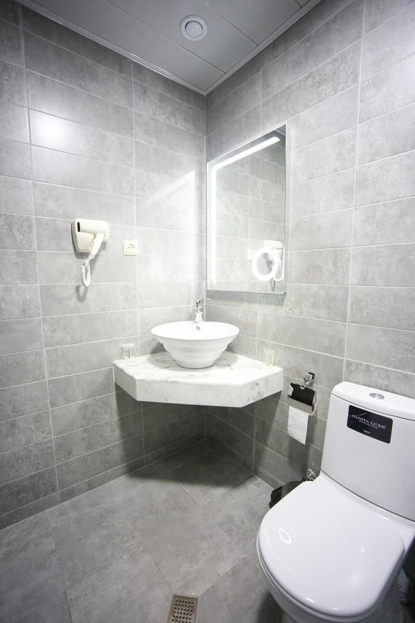 Отель West Tower Hotel Кутаиси