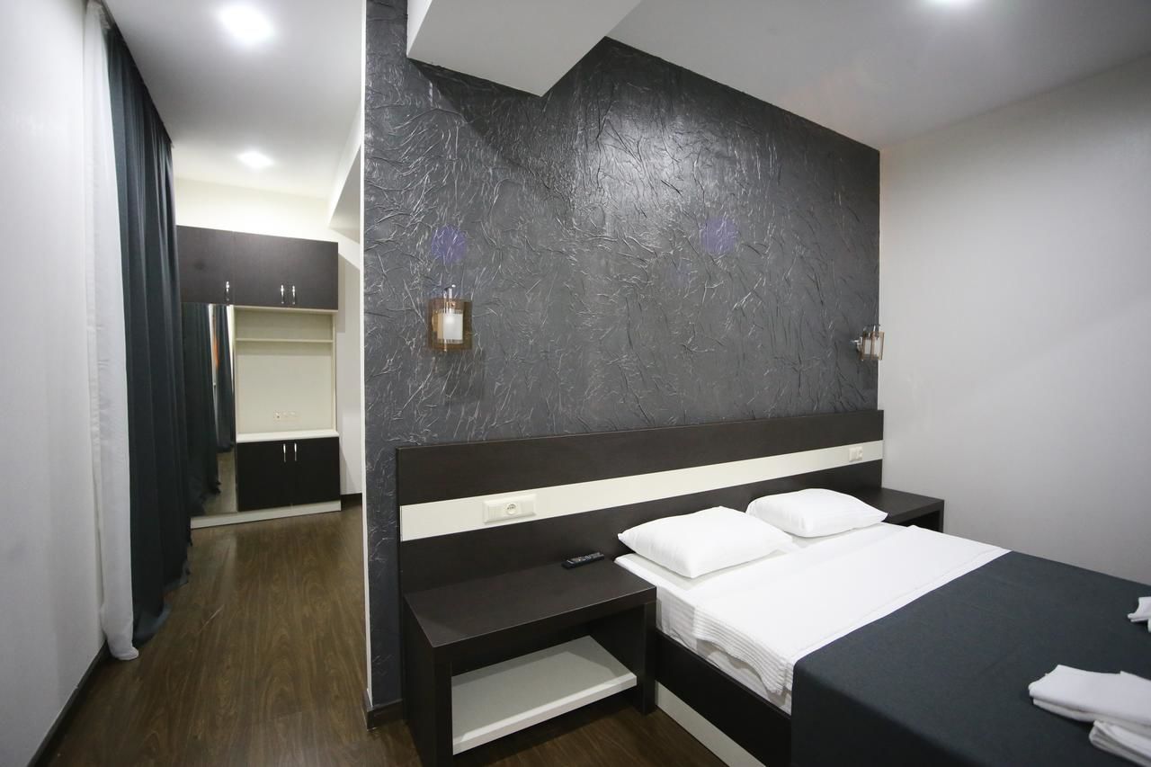 Отель West Tower Hotel Кутаиси