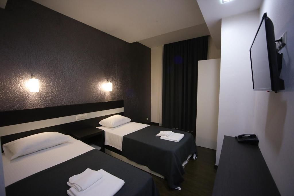 Отель West Tower Hotel Кутаиси