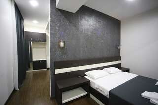 Отель West Tower Hotel Кутаиси Люкс с 1 спальней-3